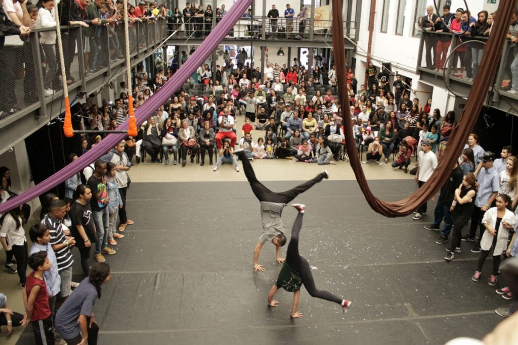 Fábricas de cultura combatem homofobia