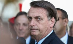 Livro didático com temática LGBT estimula crianças ao sexo, diz Bolsonaro