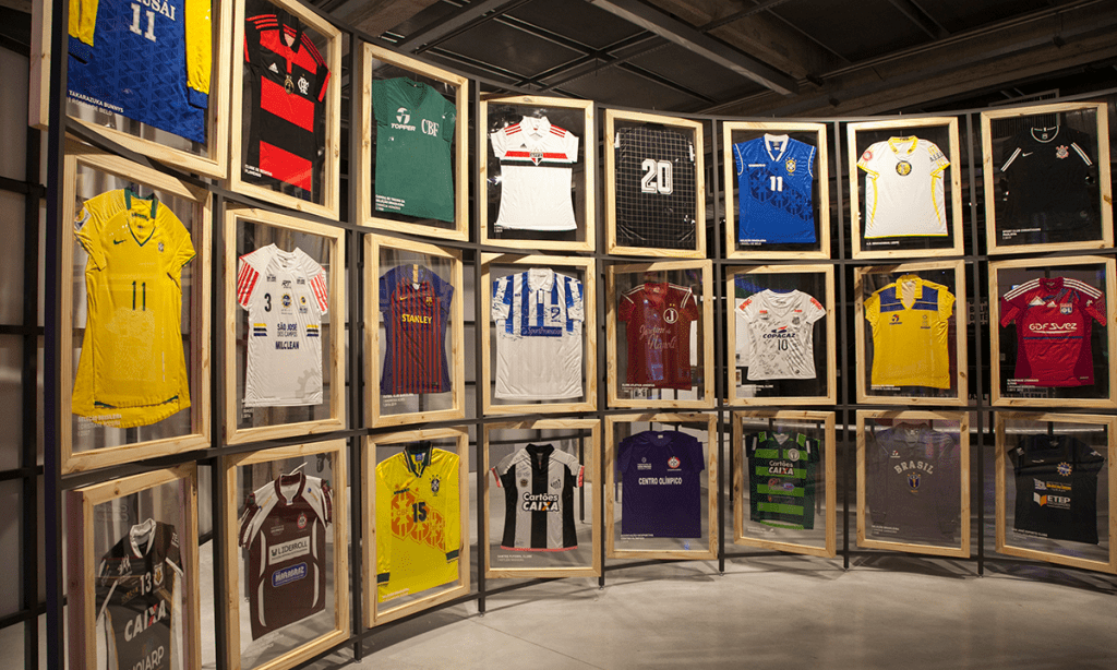 Museu do Futebol conta história das mulheres no esporte e exibirá Copa