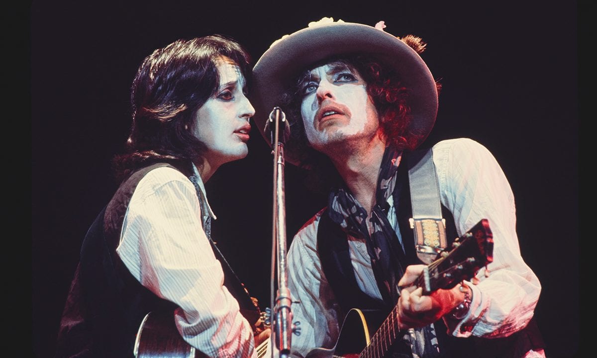 Joan Baez e Bob Dylan: na fronteira entre os mecanismos da turnê  e a invenção de uma excursão
 