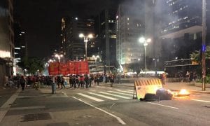 Manifestação pró-greve termina em conflito em São Paulo