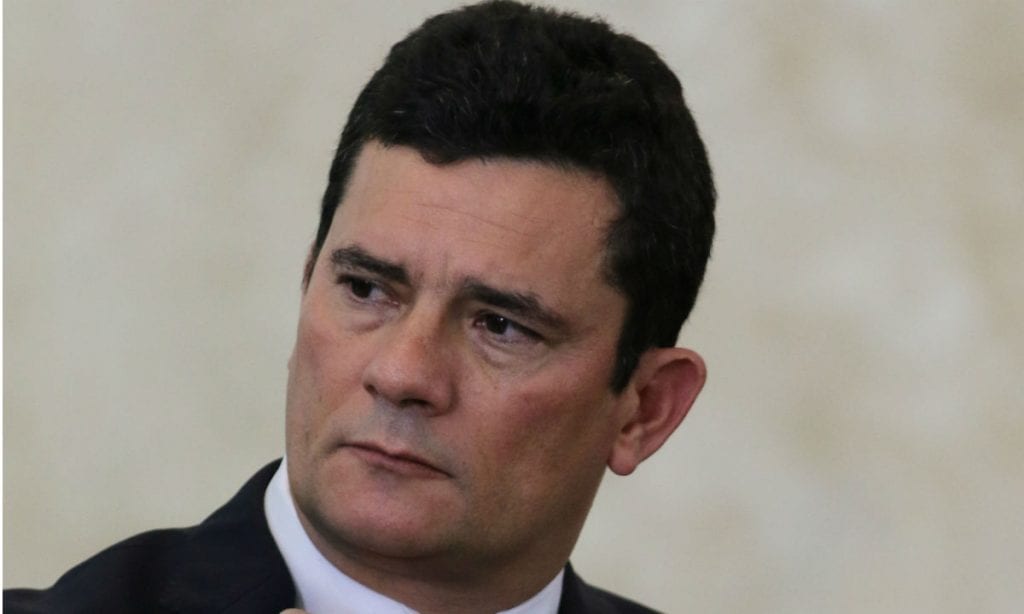 Os espíritas vão continuar afirmando que Moro é Emmanuel reencarnado?