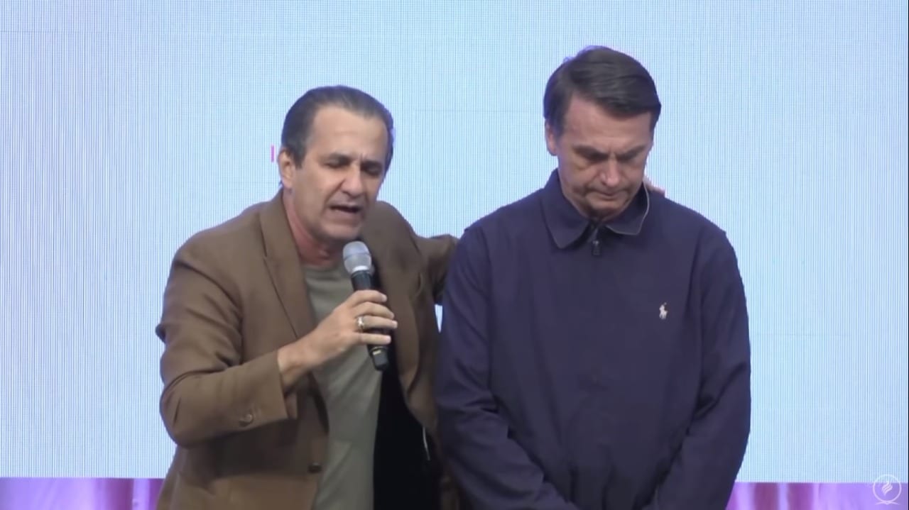 Malafaia, Adélio e Olavo juntos e shallow now no Notícias do Hospício