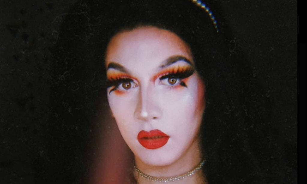 50 anos de Stonewall: minha terra tem palmeiras onde dubla a drag queen