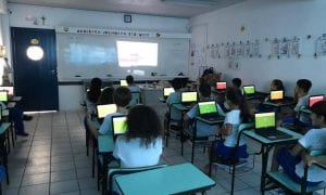 Escola pede que familiares não desabonem os filhos por notas baixas