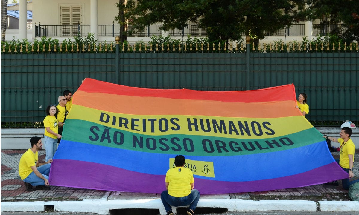 AGU recorre de decisão do STF que criminalizou a LGBTfobia . 