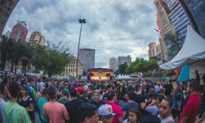 Jovem relata ter sido agredido e ameaçado em Feira Cultural LGBT de SP