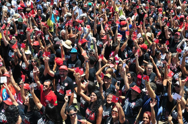 Luta no STF, luta nas ruas