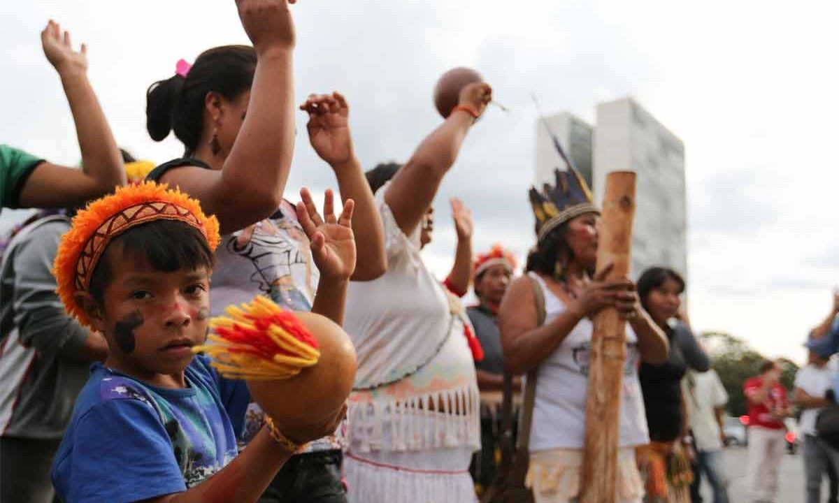 demarcação de terras|