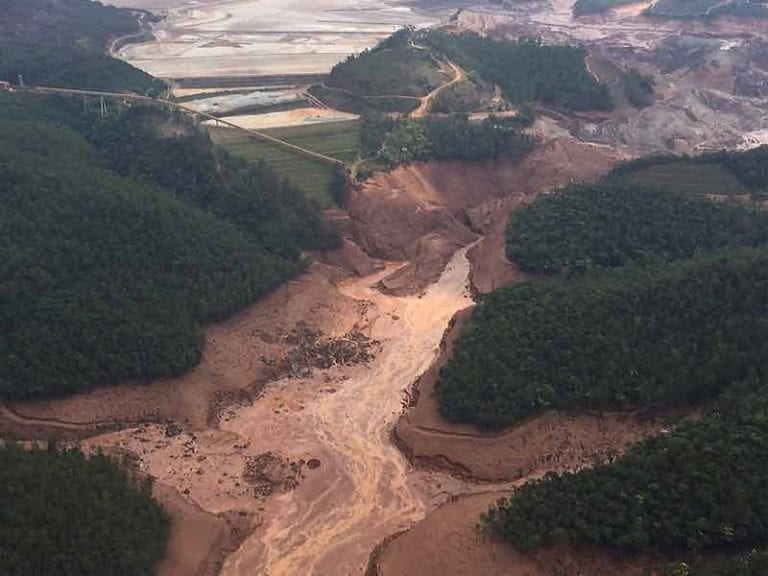 Rio Doce após rompimento de barragem|Lama em Mariana|O ambientalista apolo lisboa