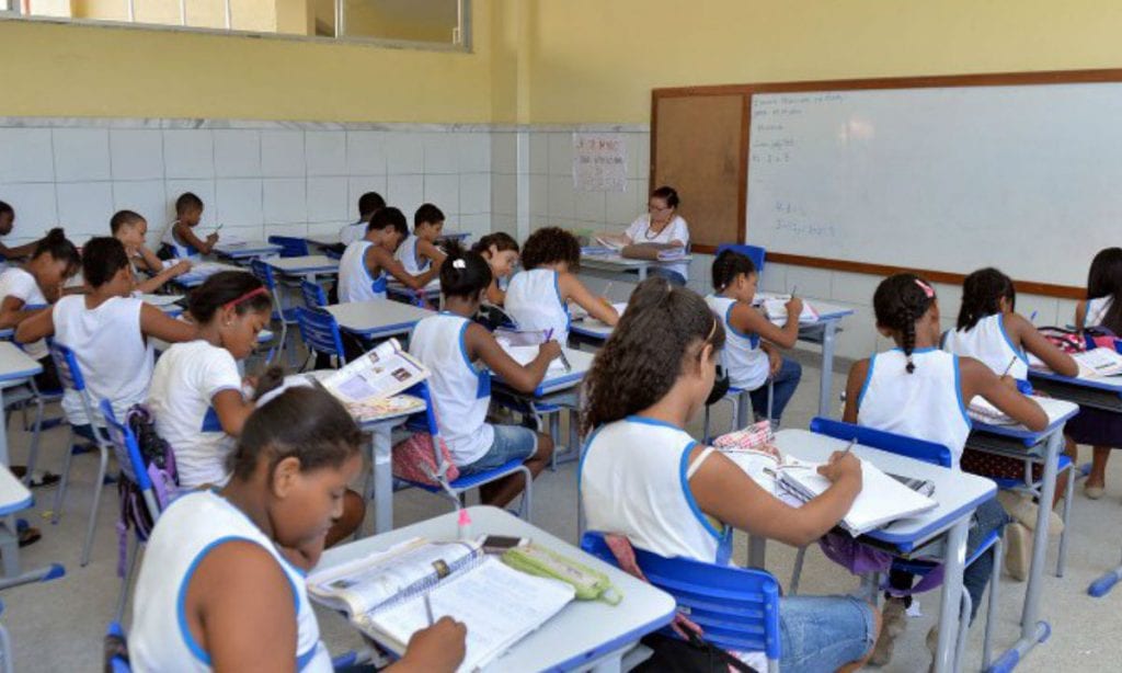 Qual o impacto da extinção da secretaria responsável pelo Plano Nacional de Educação?