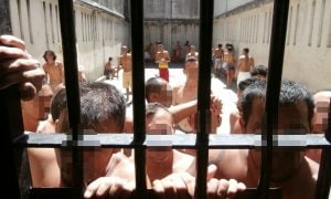 Coronavírus: Defensoria de SP pede ao STF liberdade para 3 mil idosos presos
