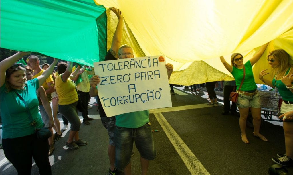 O gigante acordou, mas voltou a dormir