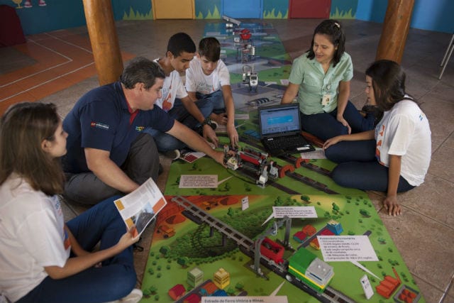 Quando as empresas viram extensão da sala de aula