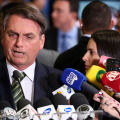 “Não peço, eu mando”, diz Bolsonaro sobre demissão de diretor do Inpe