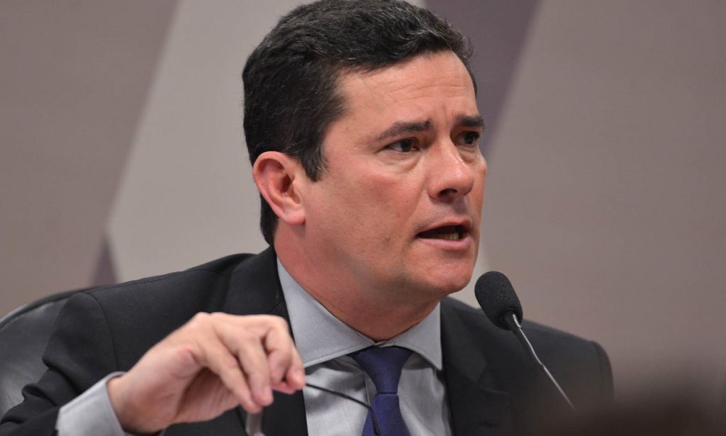 Prisão de supostos hackers gera suspeitas sobre intenções da PF