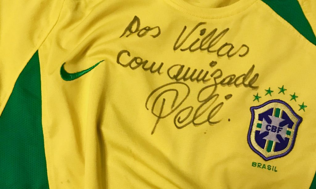 Verde e amarelo: da paixão ao ódio por uma camisa do escrete canarinho