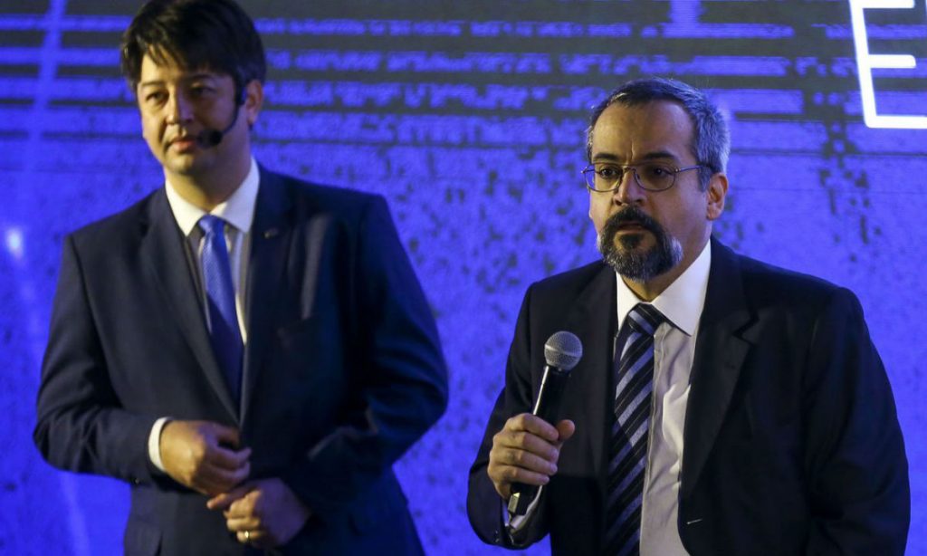 Future-se é “aposta arriscada” baseada em mentiras, diz especialista