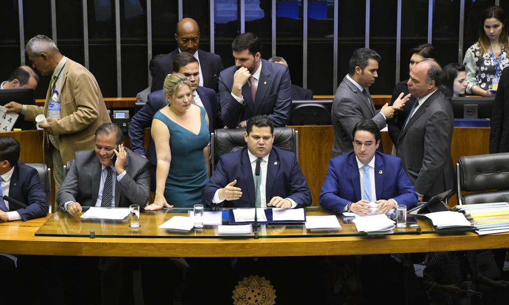 CPI das Fake News será instalada na semana que vem, diz Alcolumbre