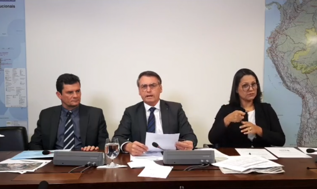 Bolsonaro pede que Senado aprove redução da maioridade penal