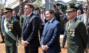 Bolsonaro enviará tropas do Exército para conter queimadas na Amazônia