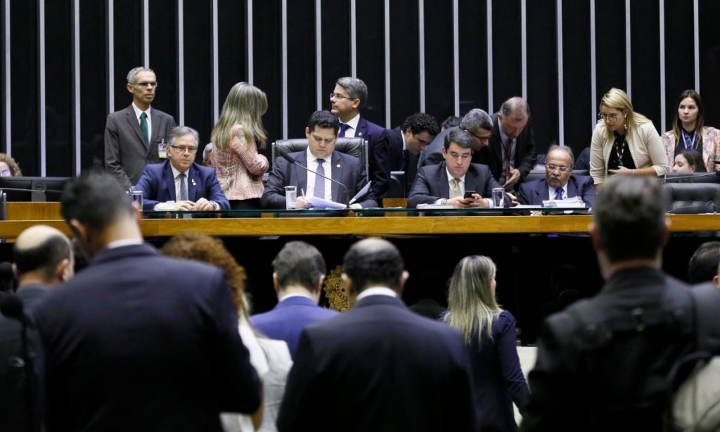 Coalizão pede derrubada de vetos à Lei Geral de Proteção de Dados