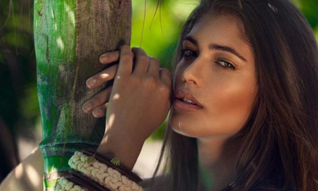 Brasileira é primeira modelo trans da grife Victoria’s Secret