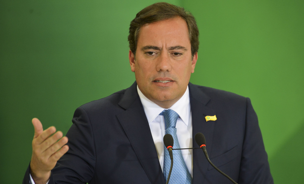MPT notifica Caixa e pede relação de denúncias contra Pedro Guimarães e vice-presidente do banco