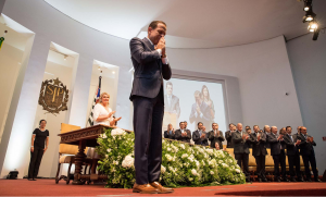 São Paulo agora tem o dia oficial para orar pelos políticos