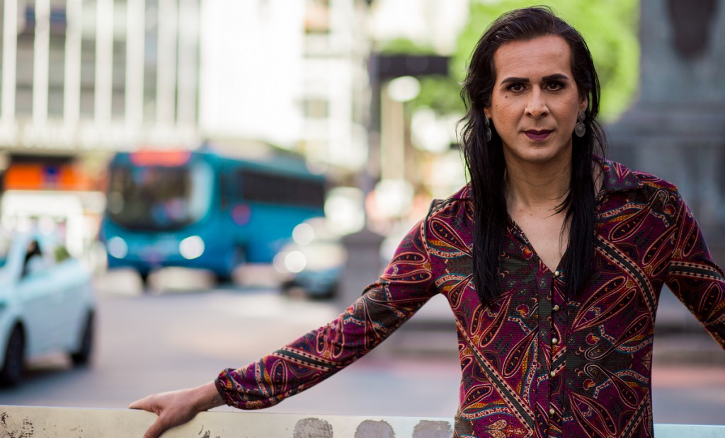 Vereadora trans de BH denuncia ameaça nazista; polícia investiga