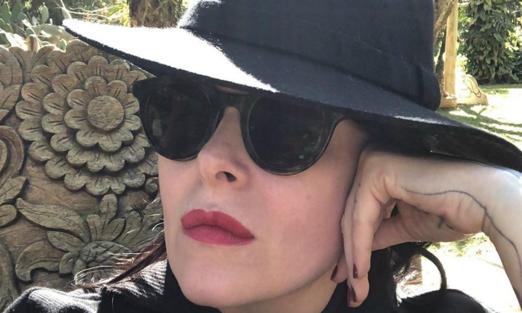 Escritora e roteirista Fernanda Young morre aos 49 anos