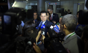 Davi Alcolumbre pede que STF suspenda operação contra Fernando Bezerra