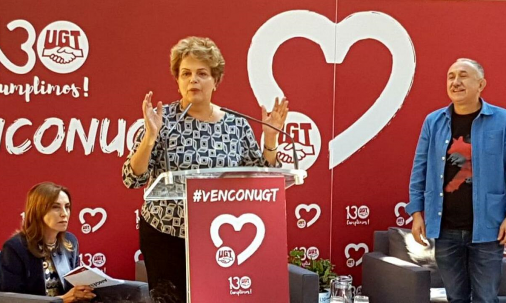 Dilma: “Lula não deve sair com tornozeleira da prisão, mas como inocente”