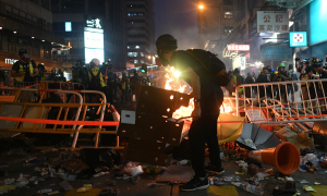 Hong Kong tem atos antes de aniversário da República Popular da China