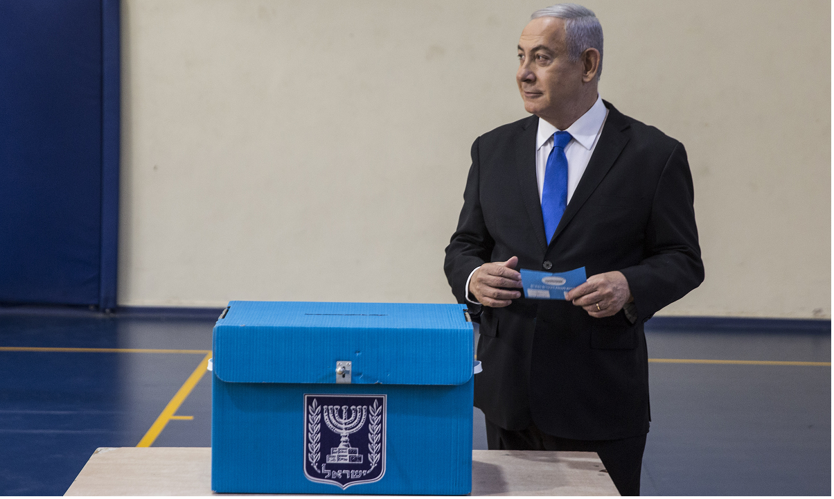 Israelenses decidem nas urnas o futuro de Netanyahu