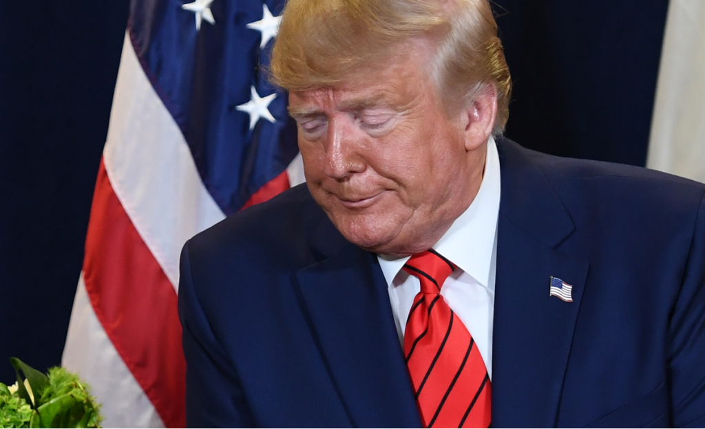 Presidente da Câmara dos EUA anuncia abertura de impeachment contra Trump