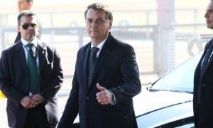 “Não vou polemizar, ele continua condenado”, diz Bolsonaro sobre Lula