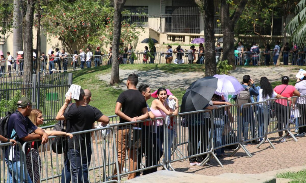 Medo do desemprego sobe apenas entre os mais pobres, diz pesquisa