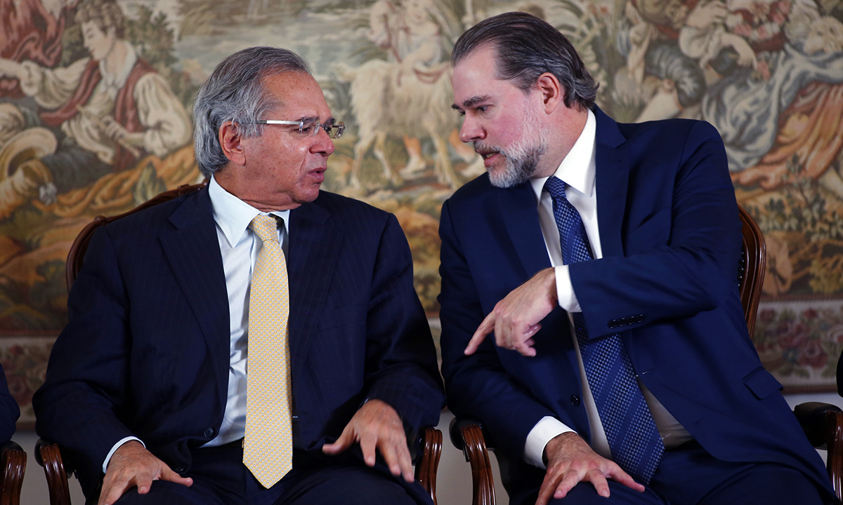 Neoliberalismo ou Democracia? O Judiciário já fez sua escolha