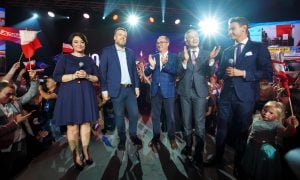 Extrema direita se fortalece após eleições na Polônia