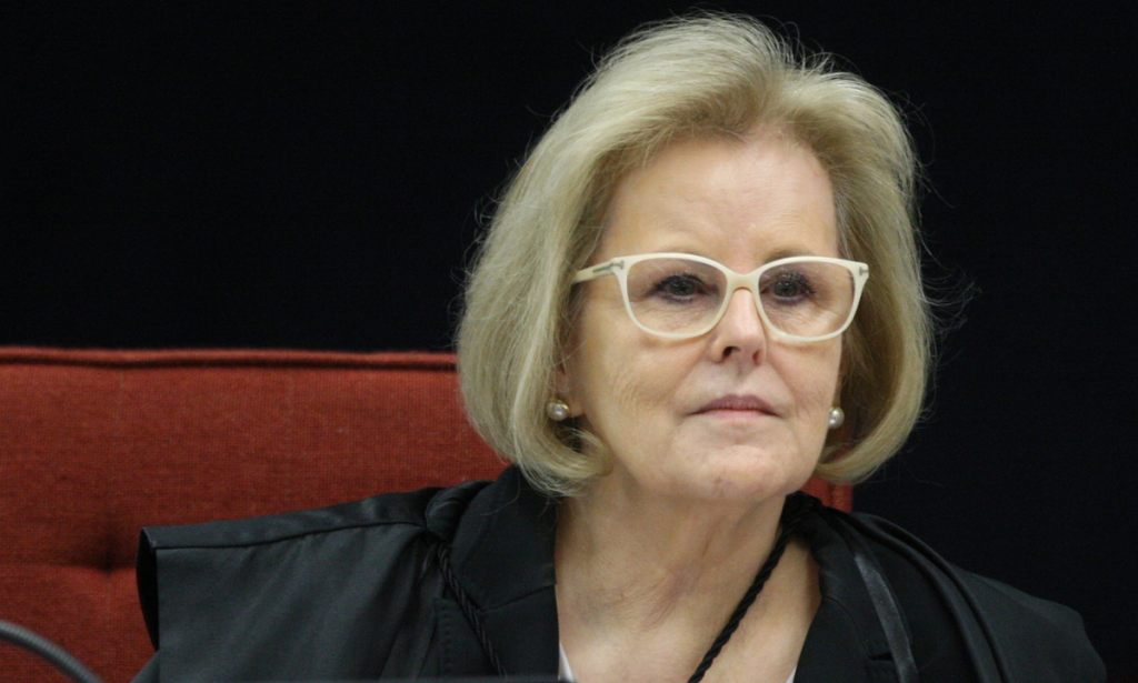 Rosa Weber decidirá se Bolsonaro deve ser investigado por prevaricação