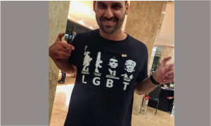 Eduardo Bolsonaro veste camiseta que satiriza sigla LGBT