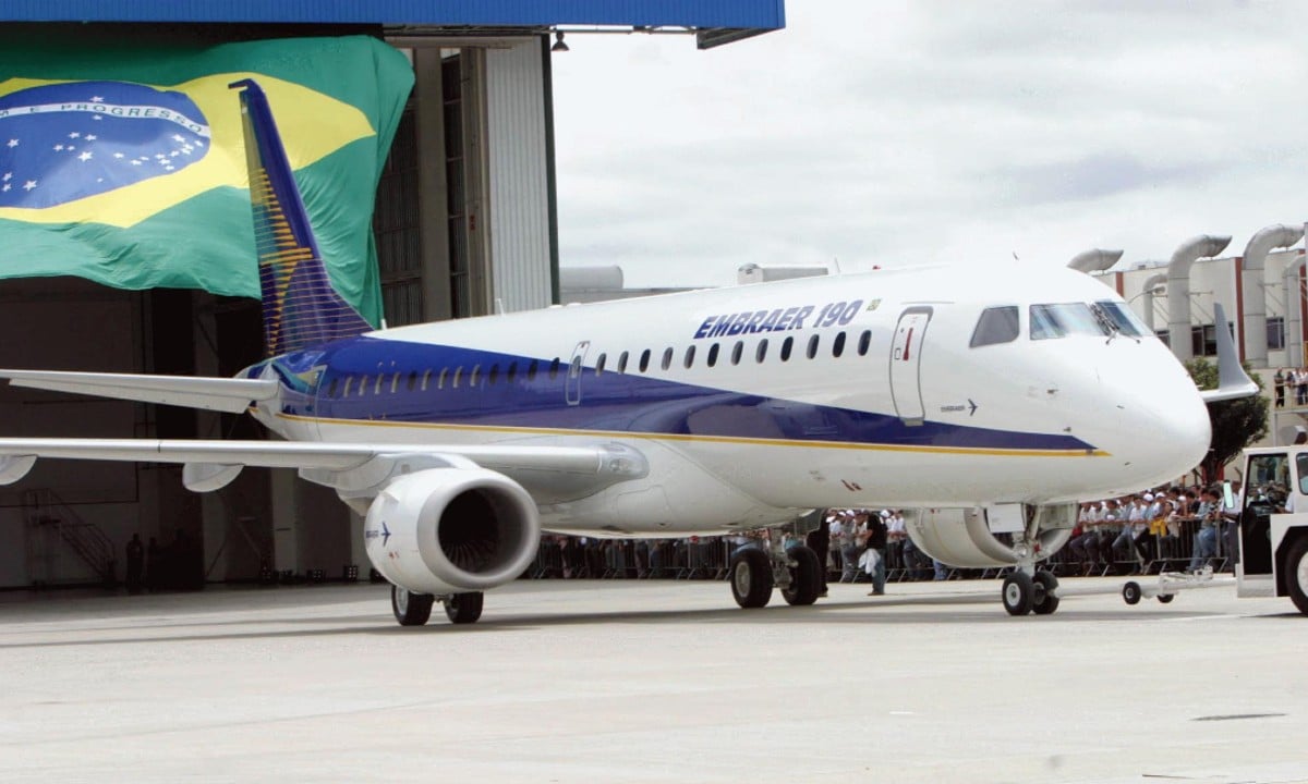 Boeing desiste de compra da divisão comercial da Embraer