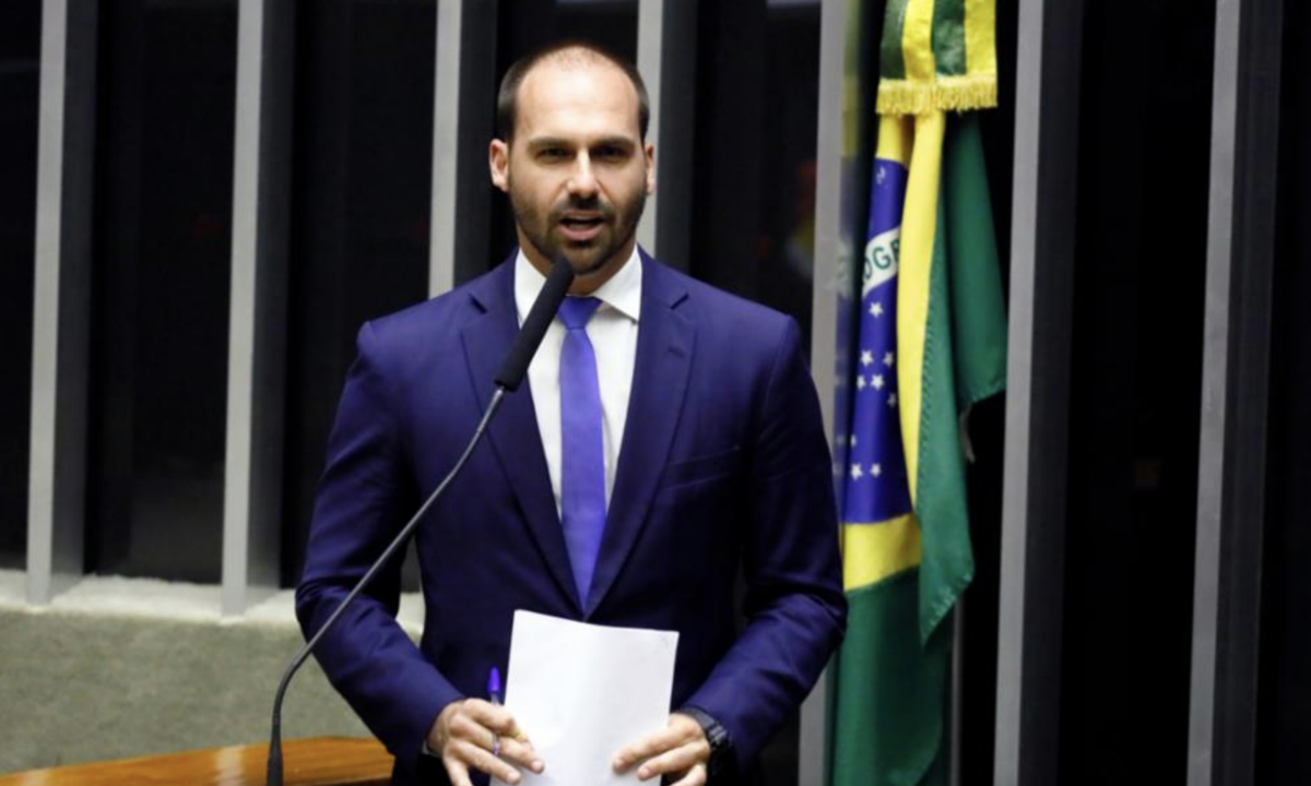 Eduardo Bolsonaro nomeia deputados da ala bolsonarista na Câmara