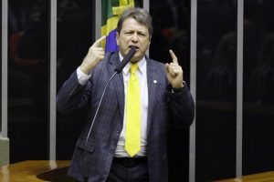 TJ-RS determina a remoção de vídeo em que deputado bolsonarista ataca estudantes