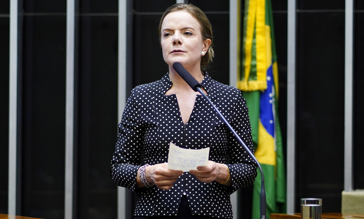 Gleisi diz que encontro entre Casagrande e Moro dificulta federação com o PSB
