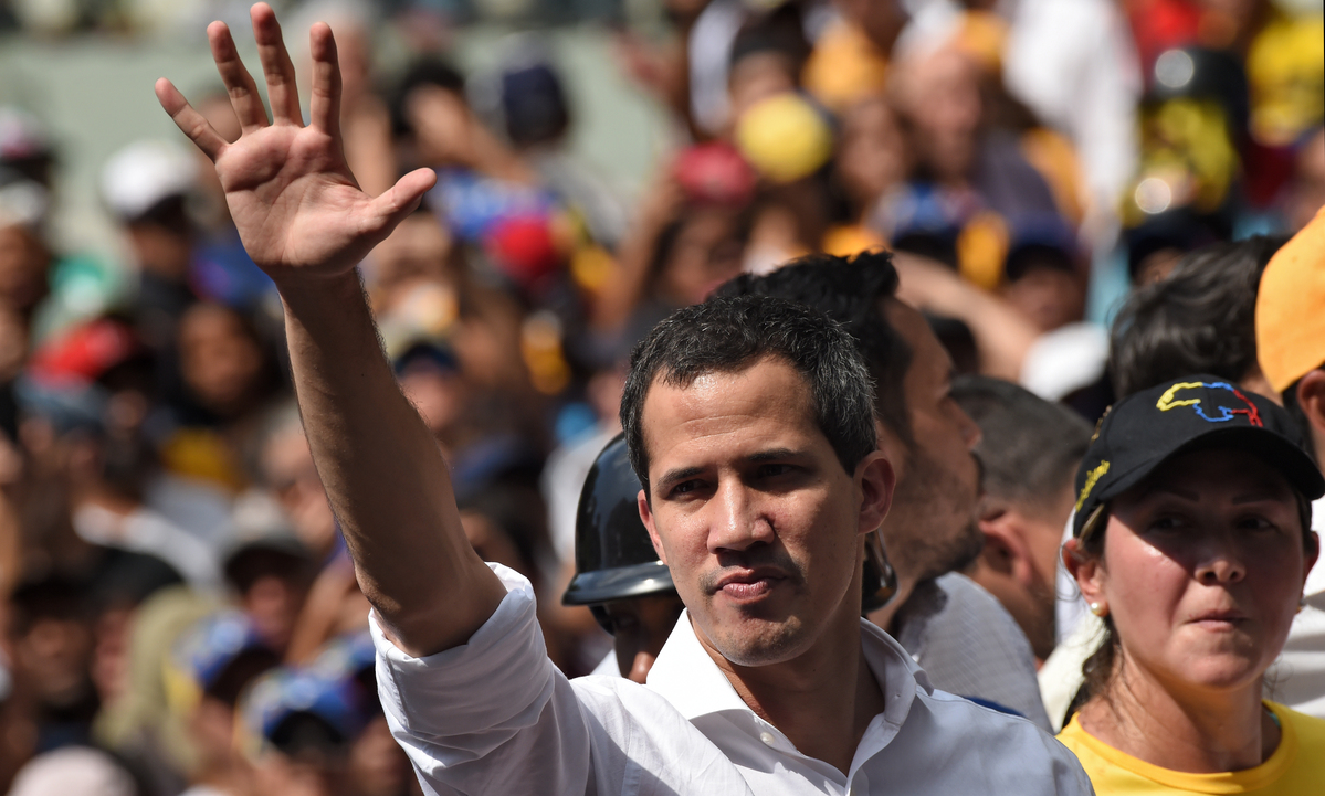 Parlamento chavista da Venezuela anuncia investigação contra Guaidó