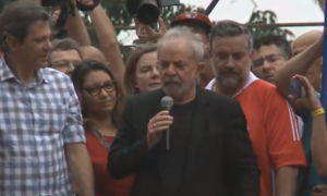 Lula ataca Bolsonaro: “Não foi eleito para governar para milicianos”