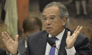 “Eu não entendi essa comoção toda”, diz Paulo Guedes sobre PIB