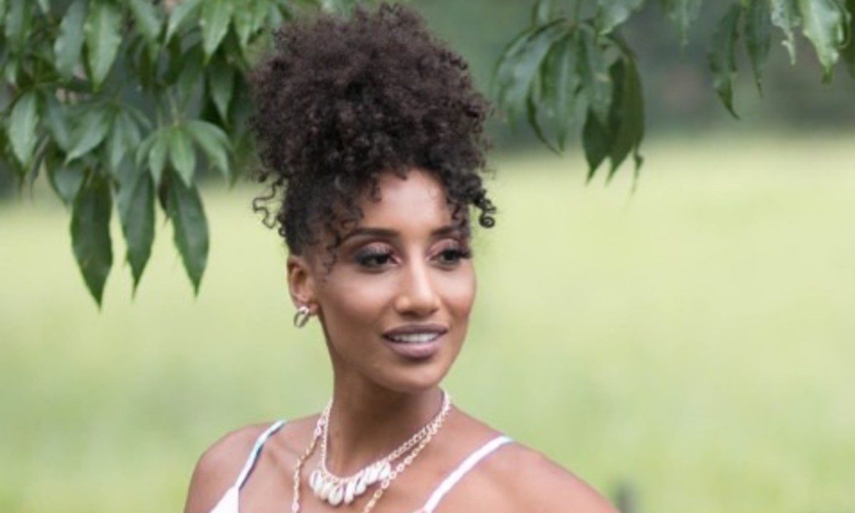 Participante de "A Fazenda" é vítima de racismo por 